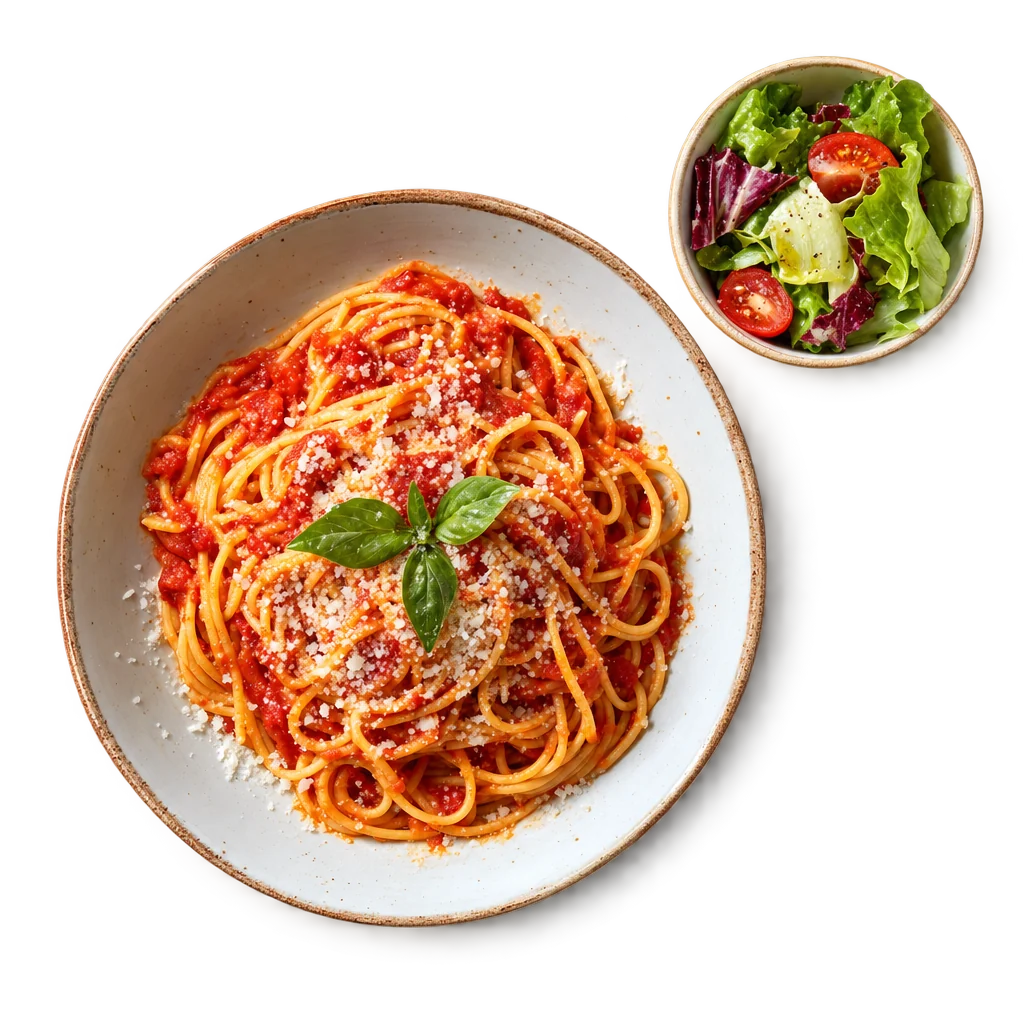 Foto dall’alto di Pasta al pomodoro e insalata